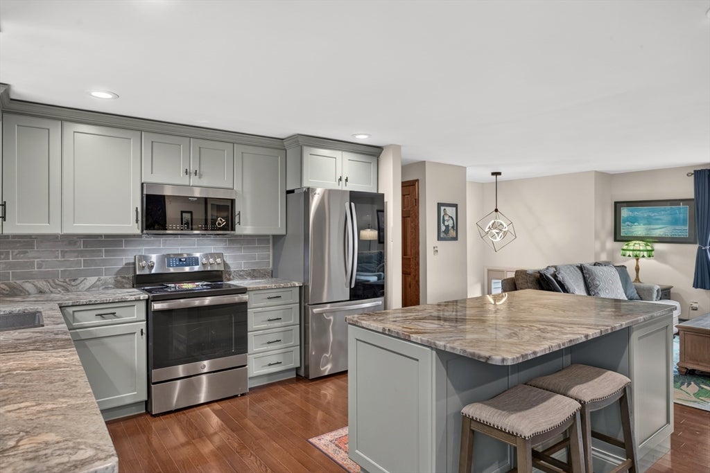 106 Tanglewood Dr, Falmouth, MA, 106 Tanglewood Dr, Falmouth, MA Photo #14