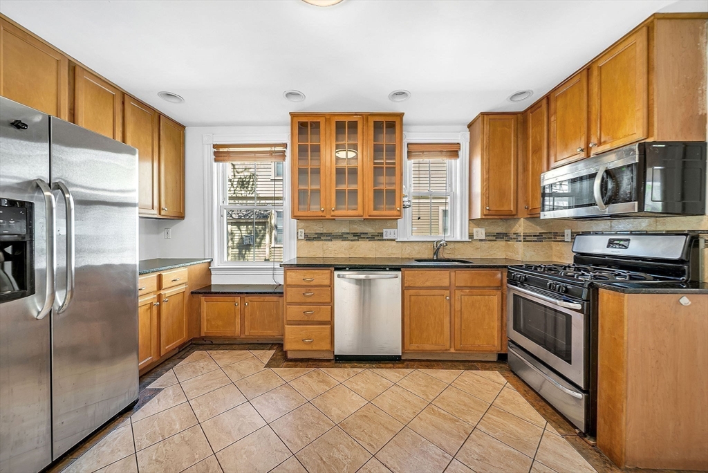 Newton, Massachusetts 02466, United States, 4 Bedrooms Bedrooms, ,4 BathroomsBathrooms,Residential,Active,208319