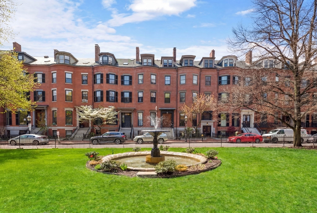 34 Union Park