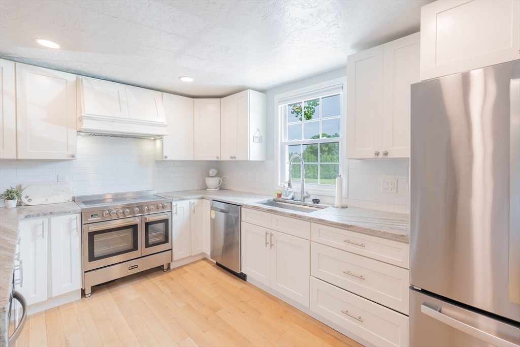 282 Montgomery Rd
