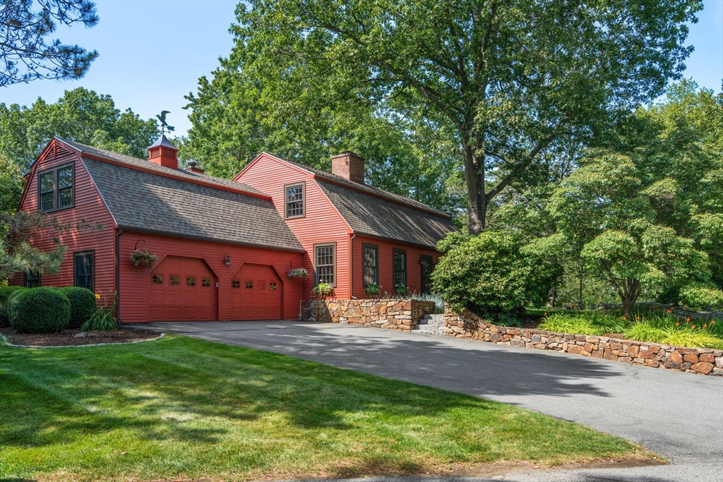 1 Woodholm Circle