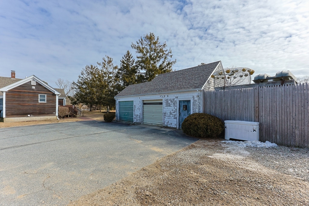 22 Shore Rd