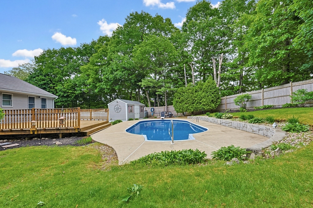5 Otter Pond Road