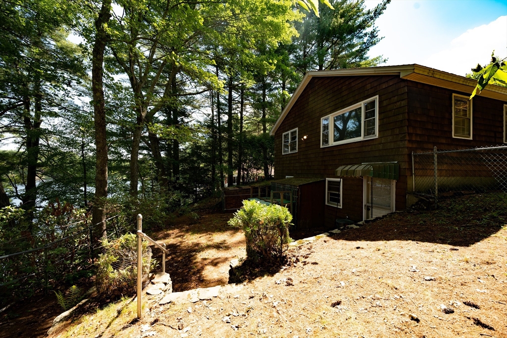 320 Fort Pond Rd