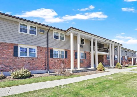 Photo of 420 Main Street #21, Agawam, MA 01001 (MLS # 73493803)