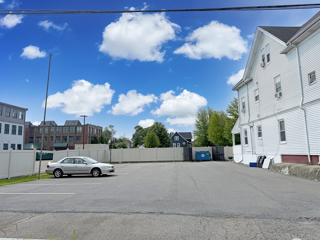 401 N Warren Ave