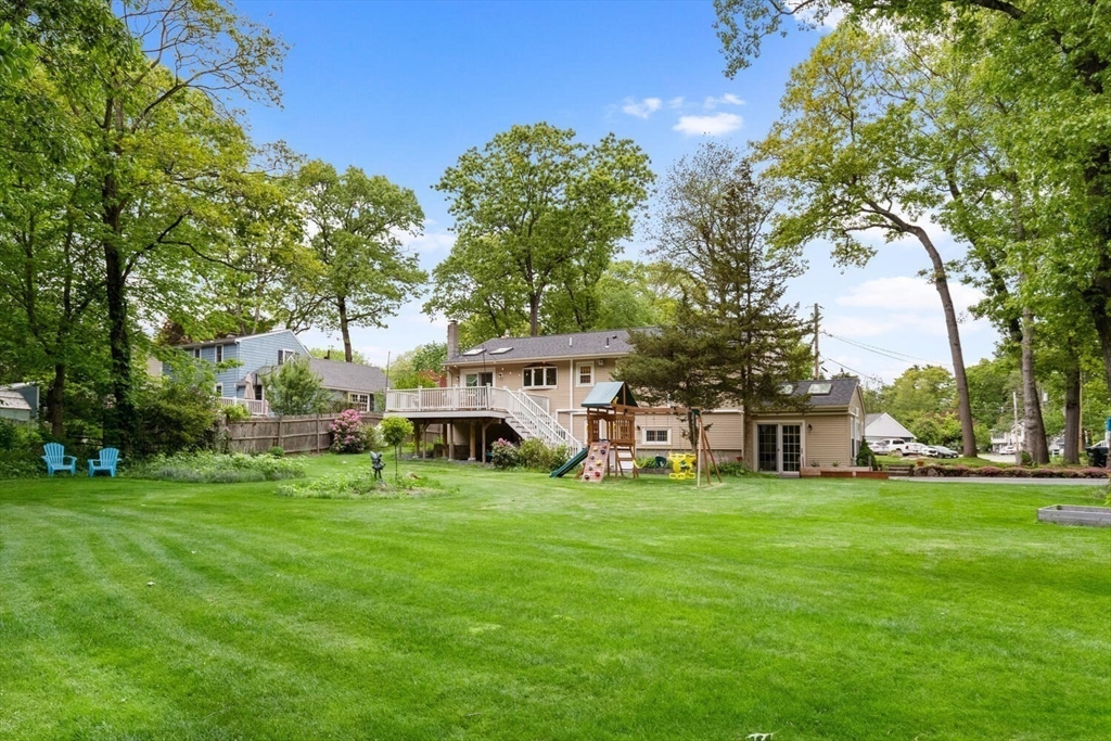 70 Stevens Dr