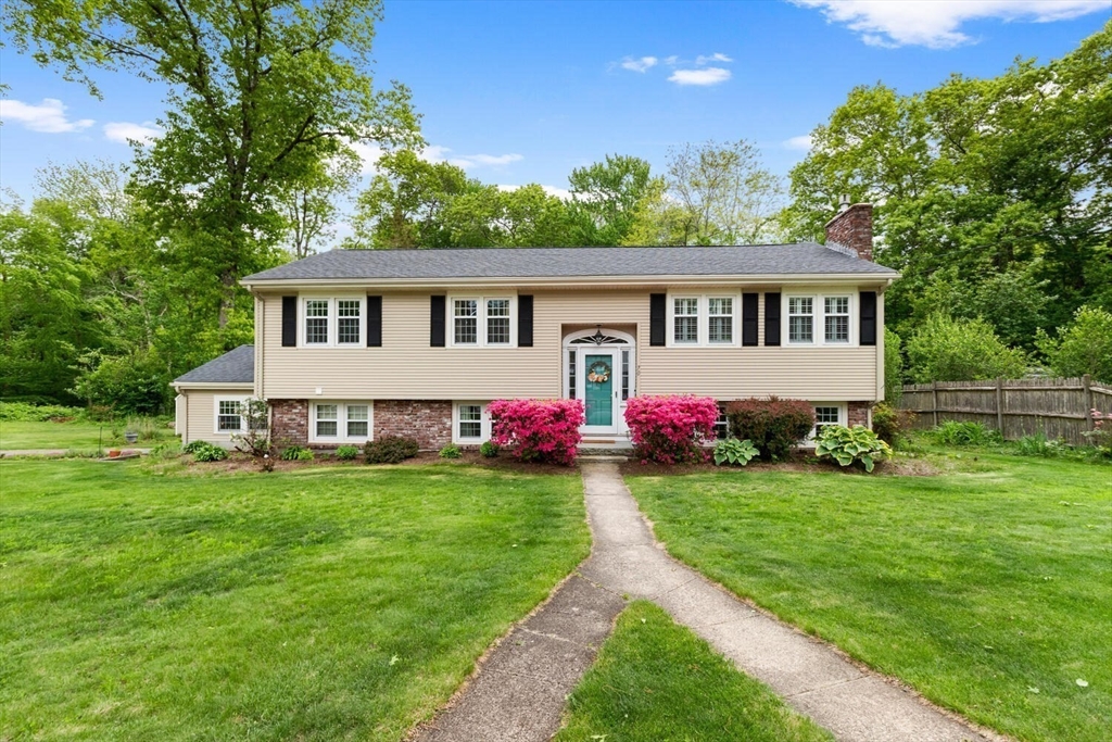 70 Stevens Dr