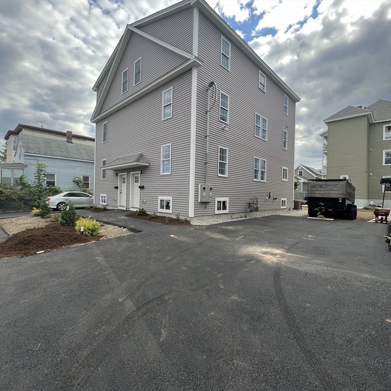 14 Eutaw St 14
