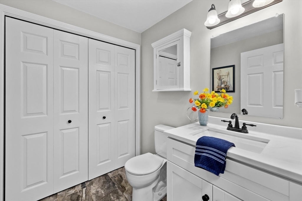 28 Coldspring Dr #C, Sutton, MA, 28 Coldspring Dr #C, Sutton, MA Photo #19