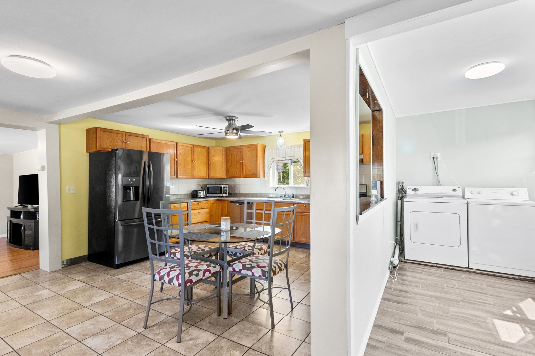 2113 Pleasant St, Fall River, MA Photo #12