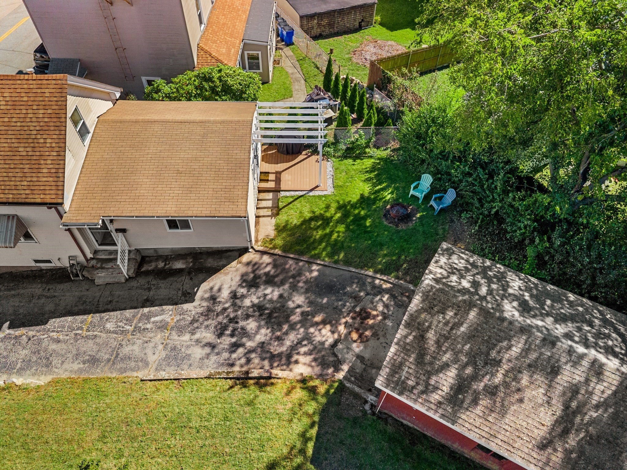 2113 Pleasant St, Fall River, MA Photo #33