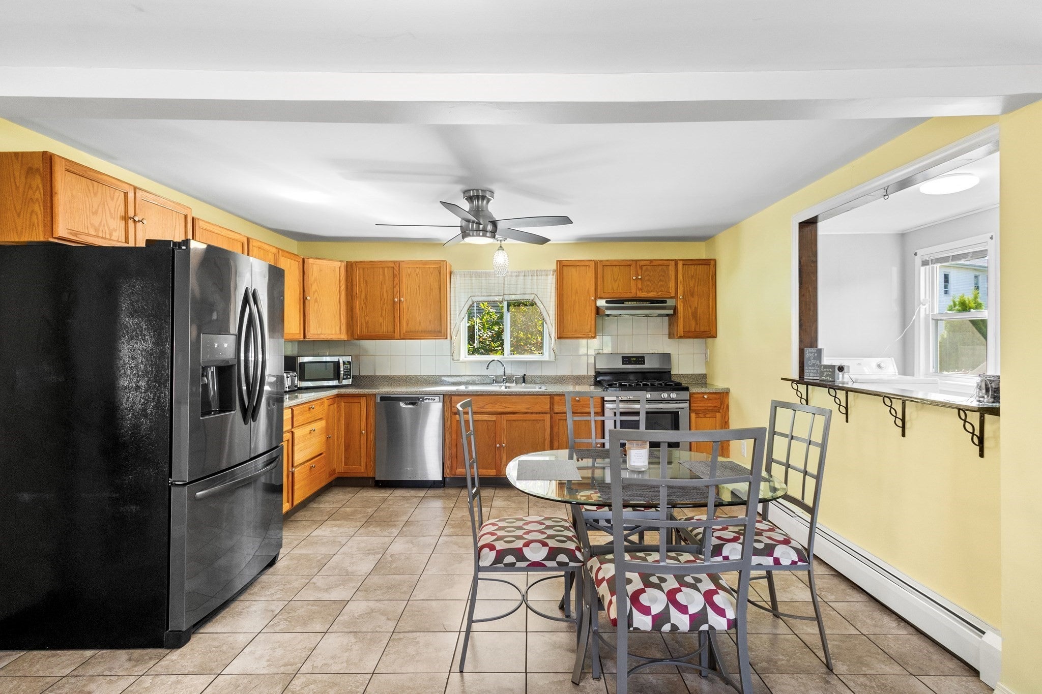 2113 Pleasant St, Fall River, MA Photo #10