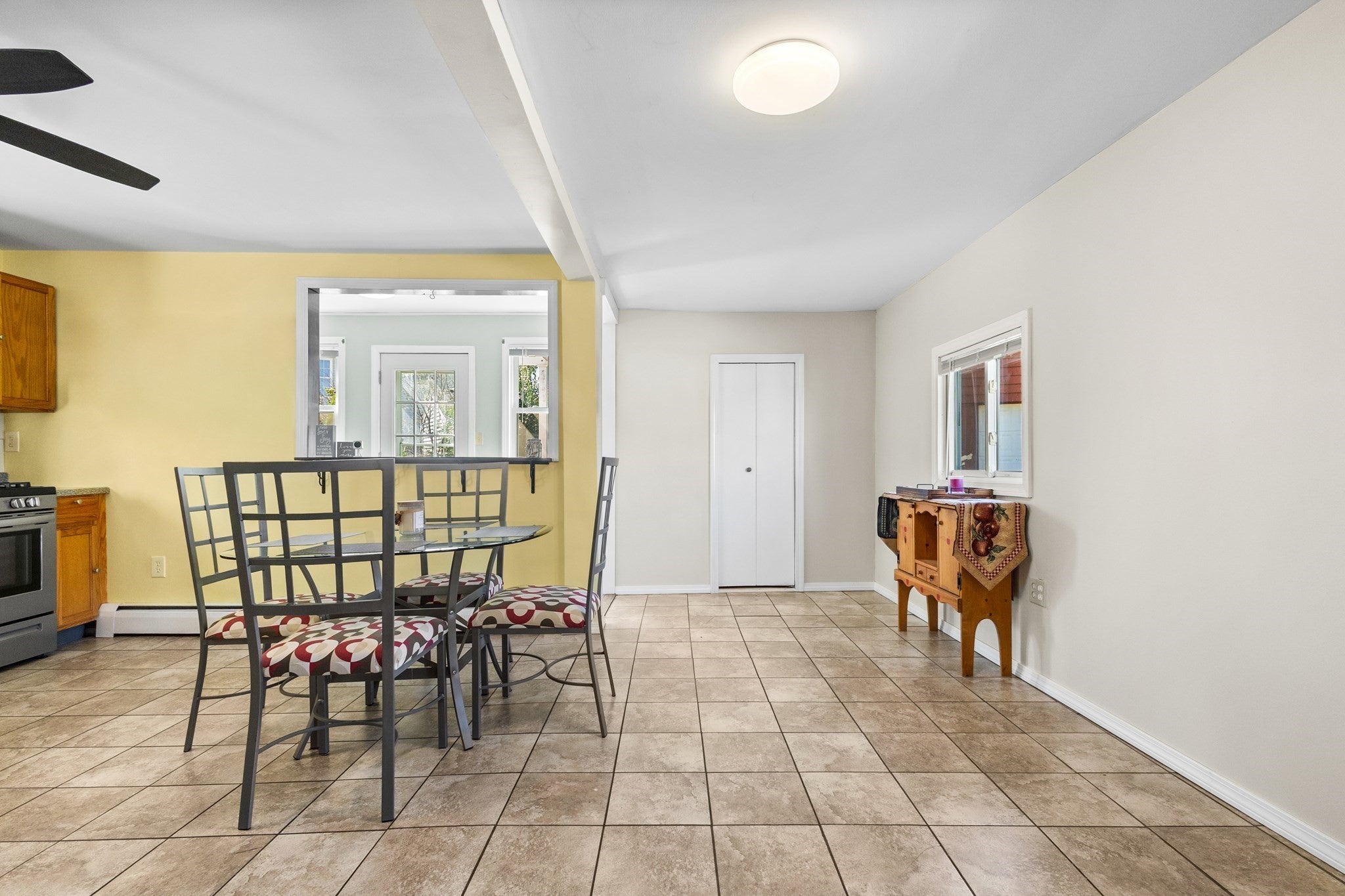 2113 Pleasant St, Fall River, MA Photo #14