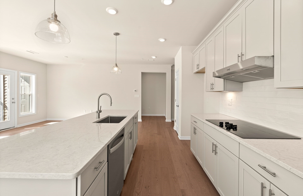 5 Peters Farm Way 312