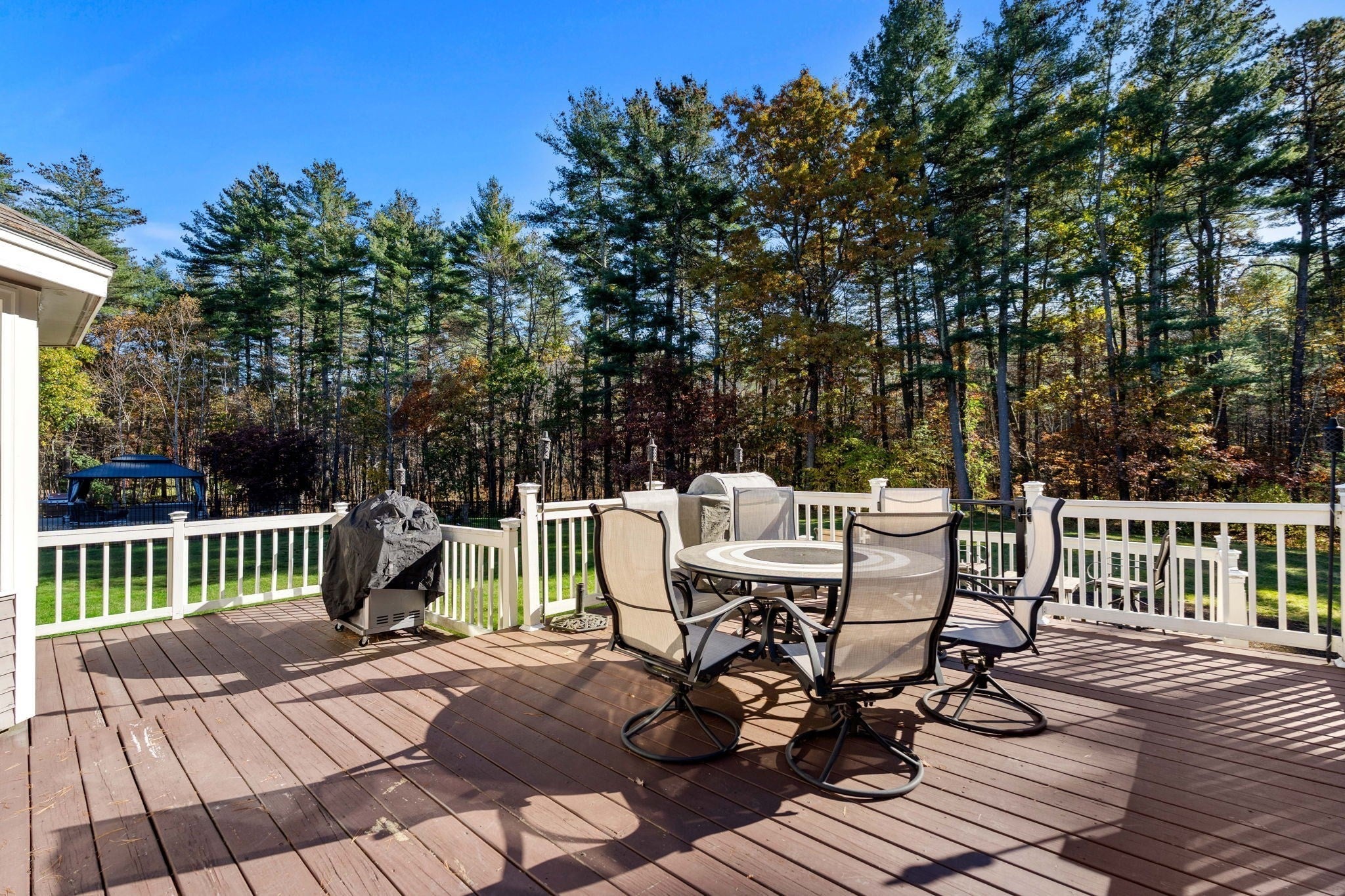 7 Robbins Farm Rd, Dunstable, MA Photo #34