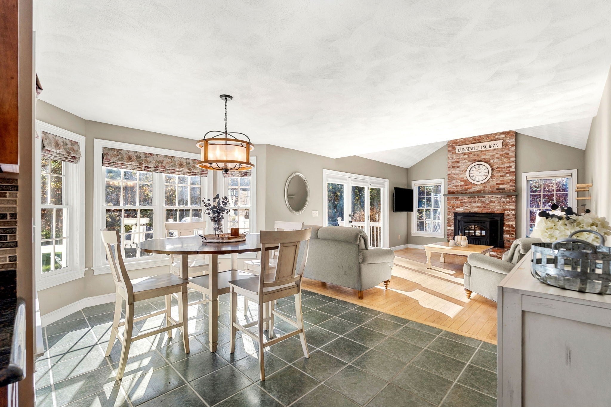 7 Robbins Farm Rd, Dunstable, MA Photo #7