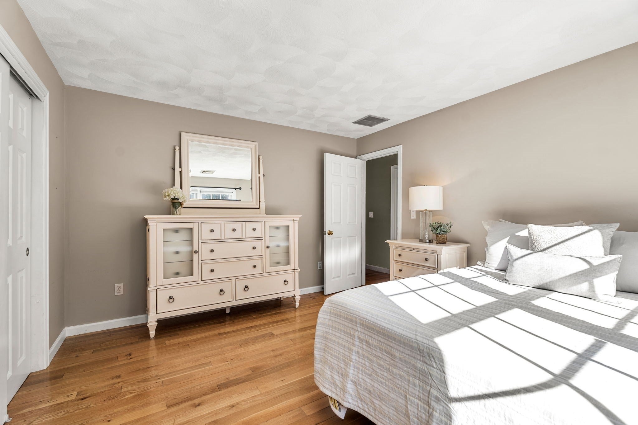 7 Robbins Farm Rd, Dunstable, MA Photo #26