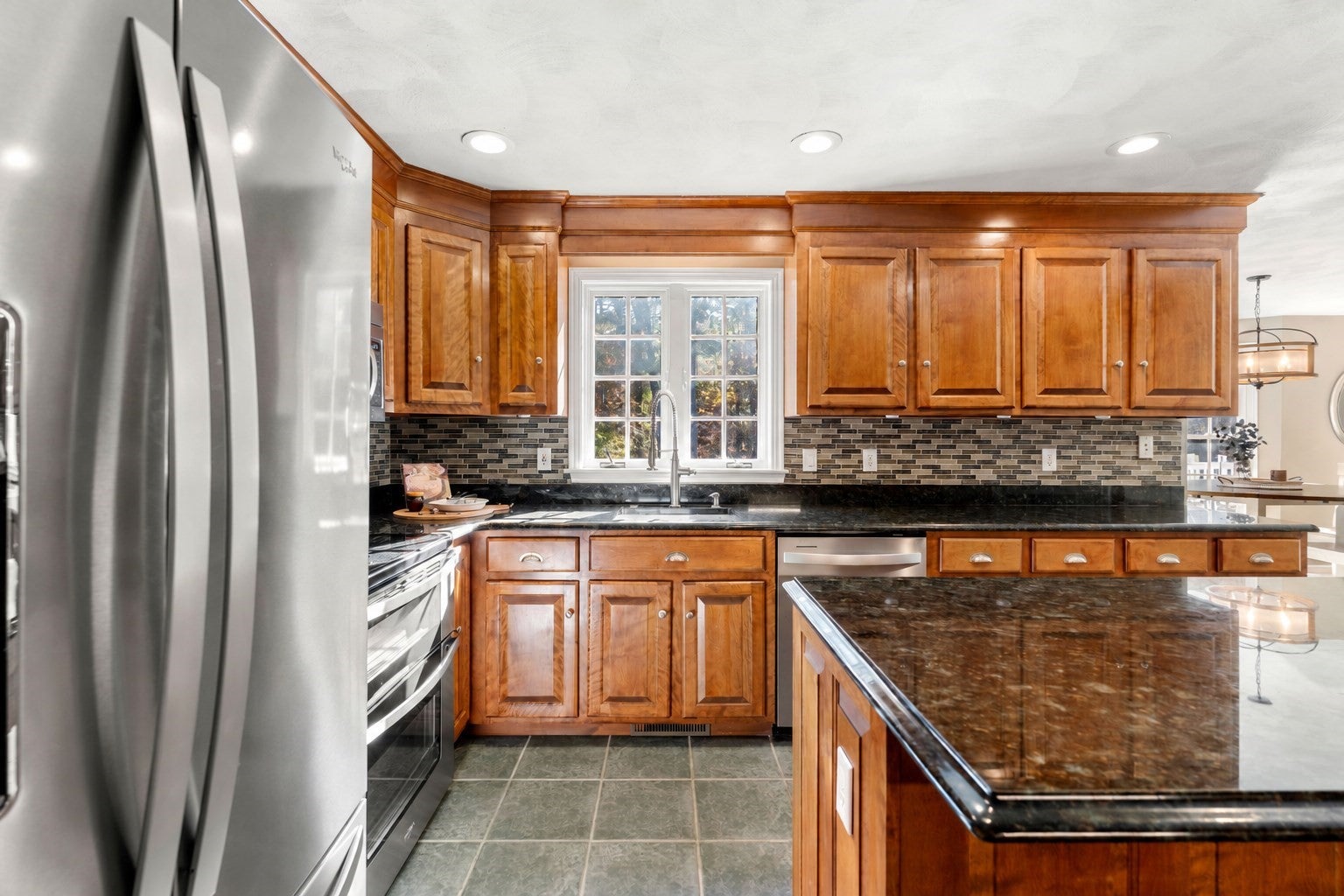 7 Robbins Farm Rd, Dunstable, MA Photo #10