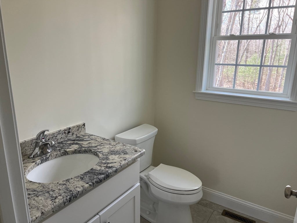 9A Hudson Drive #A, Berkley, MA Photo #7
