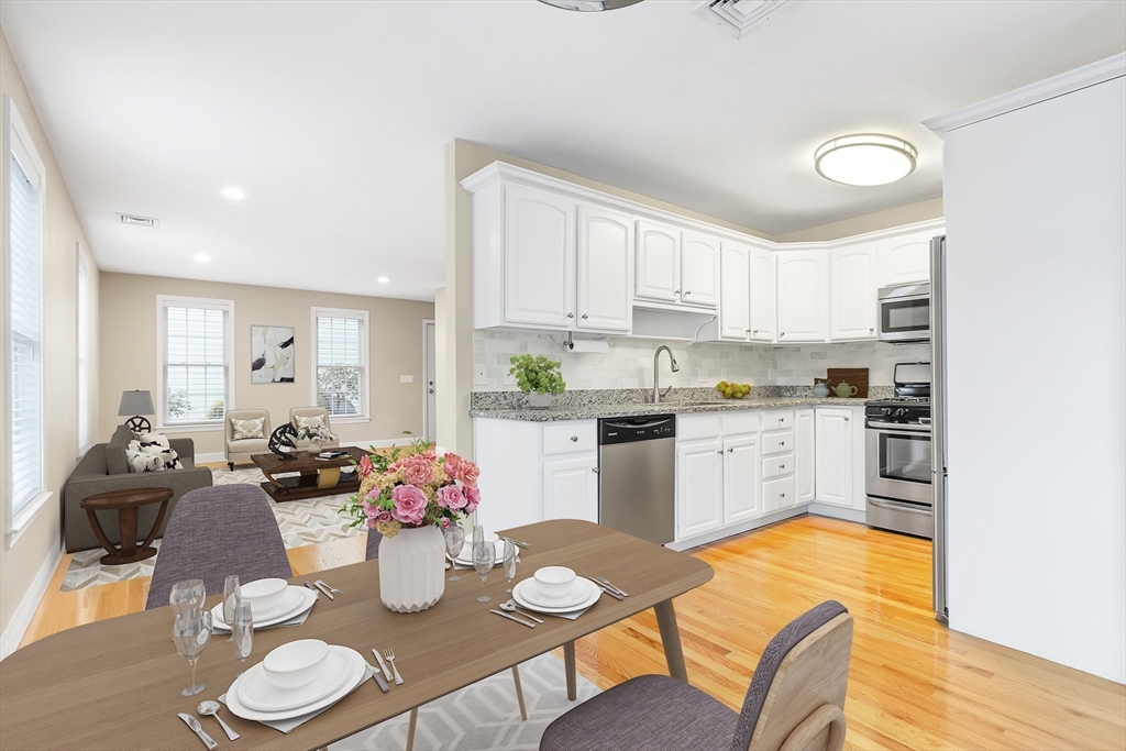 Natick, Massachusetts 01760, United States, 3 Bedrooms Bedrooms, ,3 BathroomsBathrooms,Residential,Active,125698