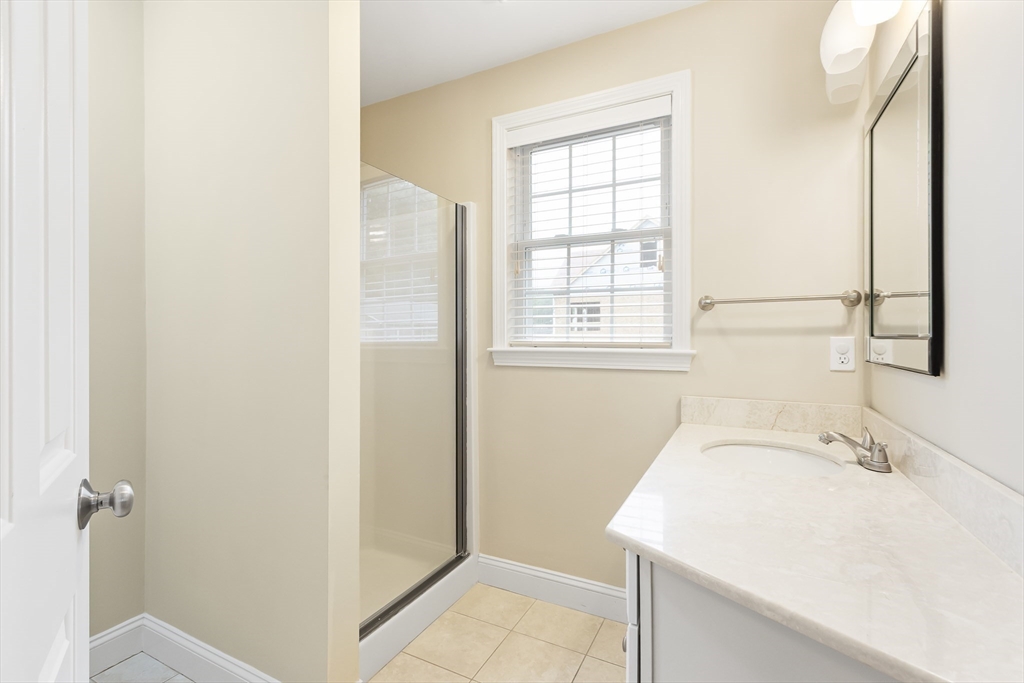 Natick, Massachusetts 01760, United States, 3 Bedrooms Bedrooms, ,3 BathroomsBathrooms,Residential,Active,125698