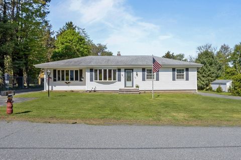 23 Mulberry Ln Tiverton RI 02878