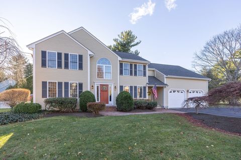 11 Buckthorn Ln North Attleboro MA 02760