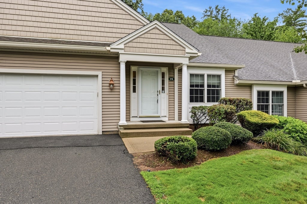 75 Shadow Brook Est #75, South Hadley, MA Photo #3