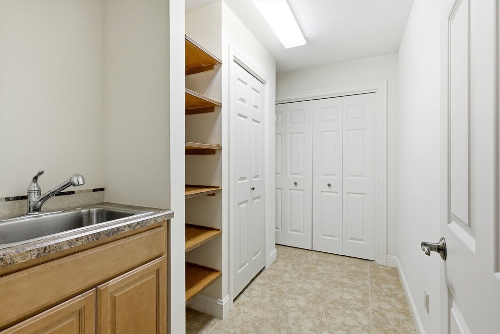 75 Shadow Brook Est #75, South Hadley, MA Photo #11
