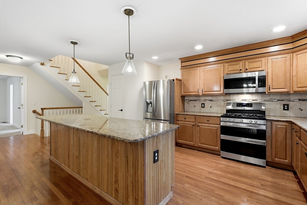 75 Shadow Brook Est #75, South Hadley, MA Photo #16