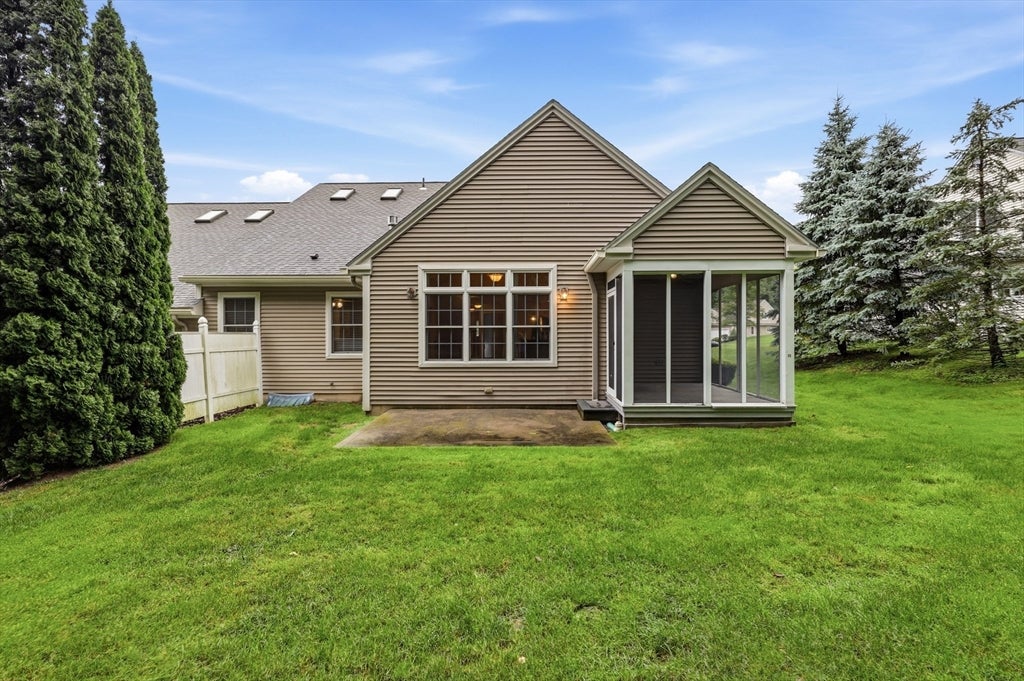 75 Shadow Brook Est #75, South Hadley, MA Photo #5