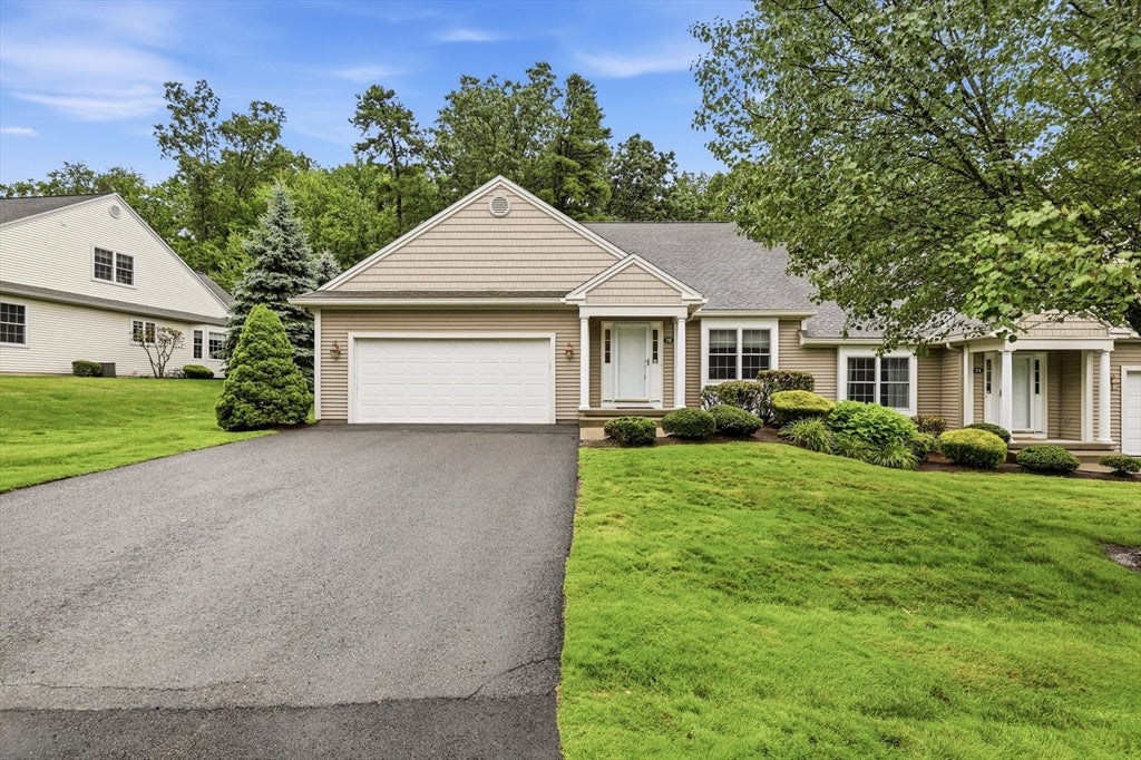 Photo of 75 Shadow Brook Est, South Hadley, MA