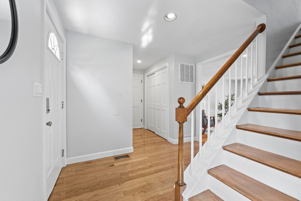 9 South Rindge Ave