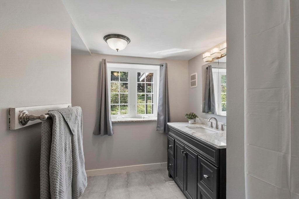 2 Reed Lane, Littleton, MA, 2 Reed Lane, Littleton, MA Photo #35