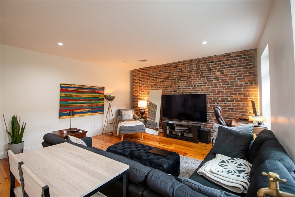 440 Hanover 4D