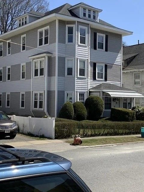 Photo of 25 Dustin St #3, Worcester, MA 01604 (MLS # 73475124)