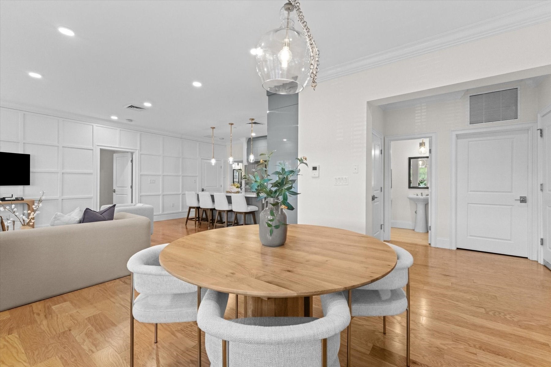36 Elmwood Ave 11