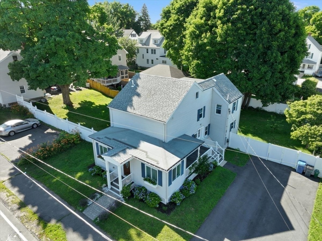 37 Salem St