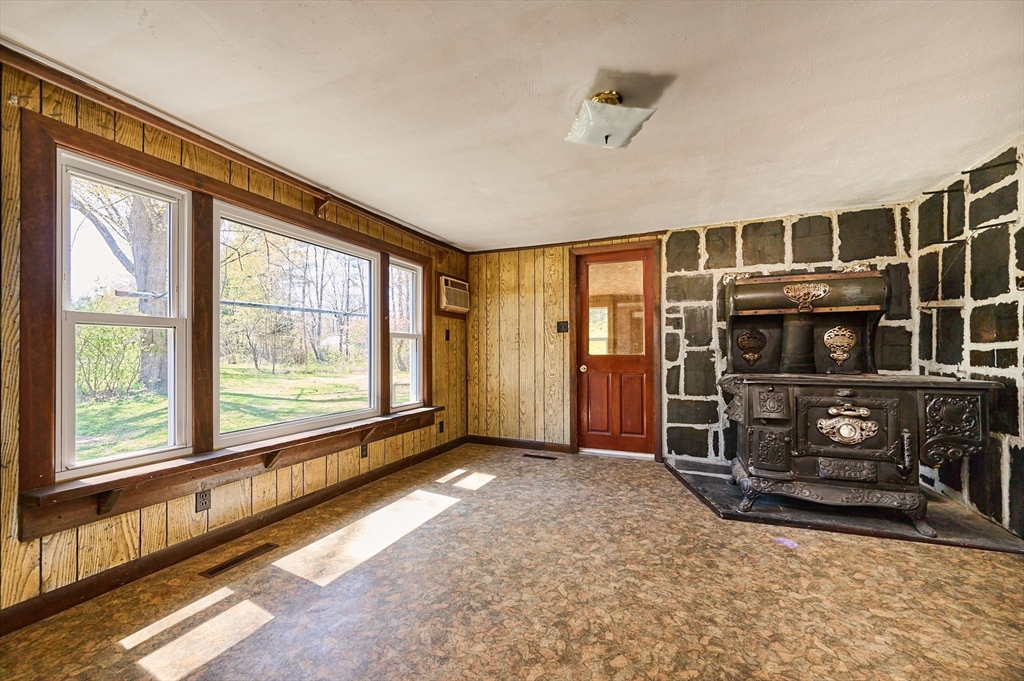 7 Pine Valley Rd