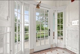 7 Nichols St 1