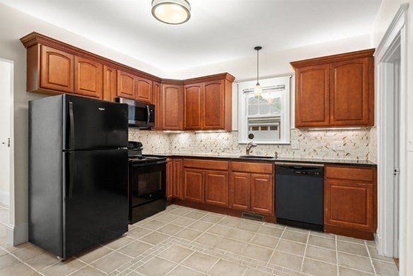 7 Nichols St #1, Chelsea, MA Photo #8