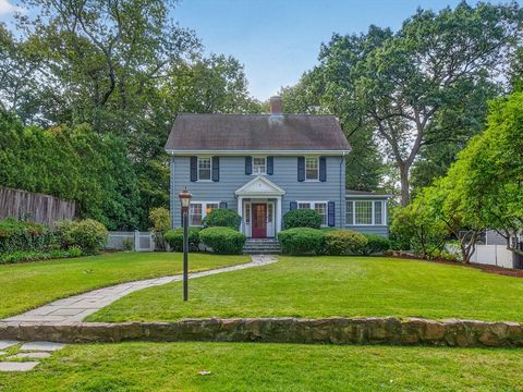 8 Old Town Rd Wellesley MA 02481