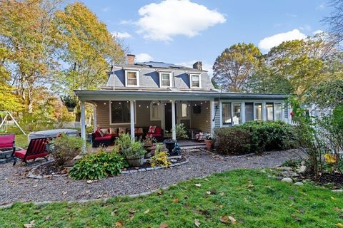 17 Old Oaken Bucket Rd Scituate MA 02066