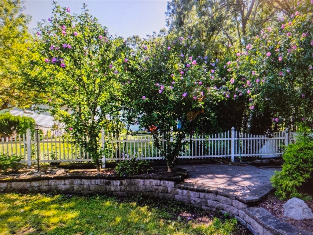 54 Lancaster Rd, Clinton, MA Photo #33
