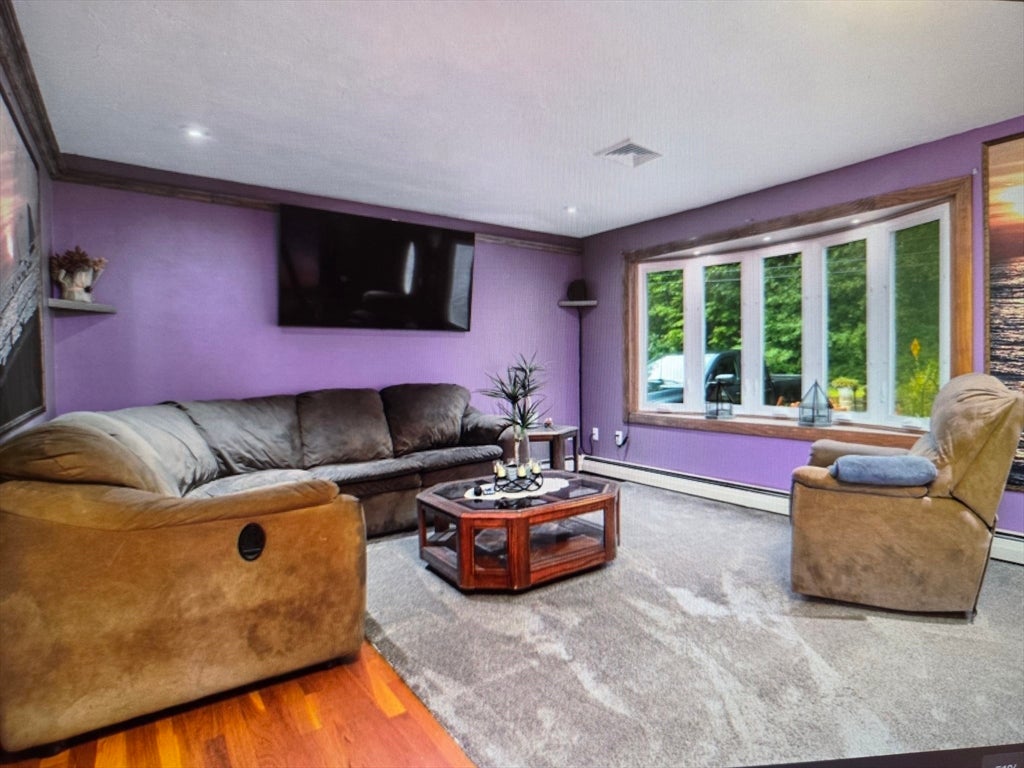 54 Lancaster Rd, Clinton, MA Photo #3
