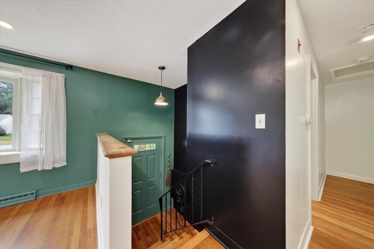 472 Summer St