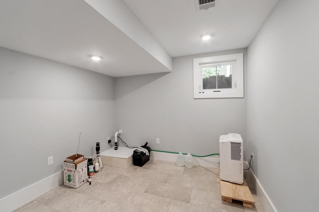 20 Carlton St #1, Somerville, MA, 20 Carlton St #1, Somerville, MA Photo #24
