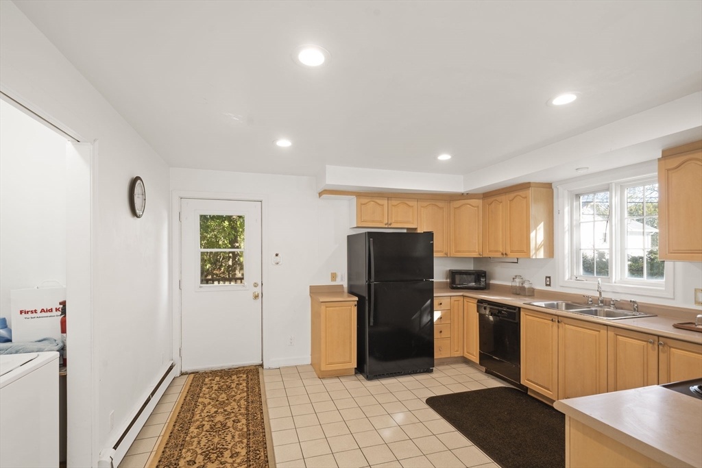 7 Babson St