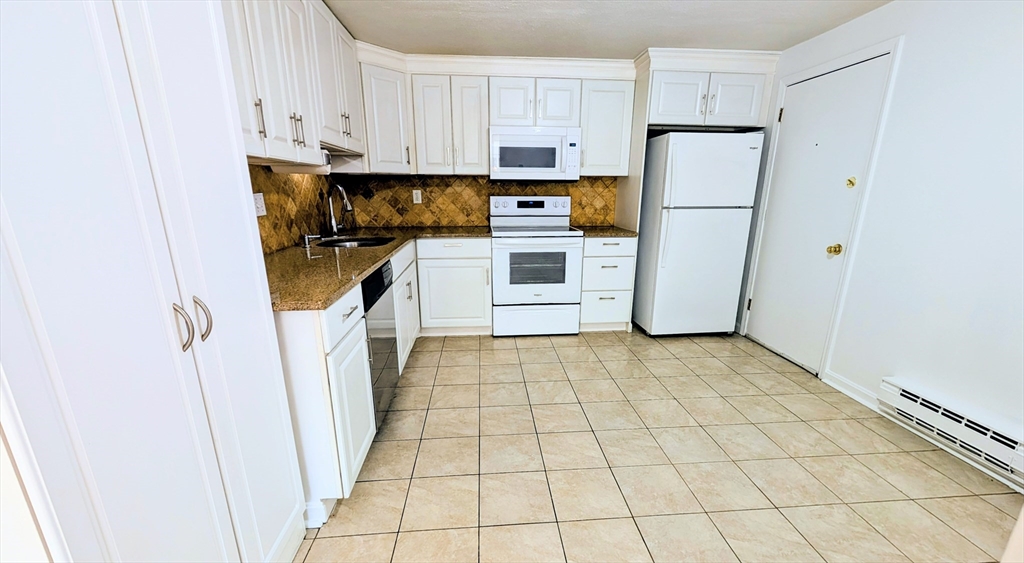 118 Parker Street 16